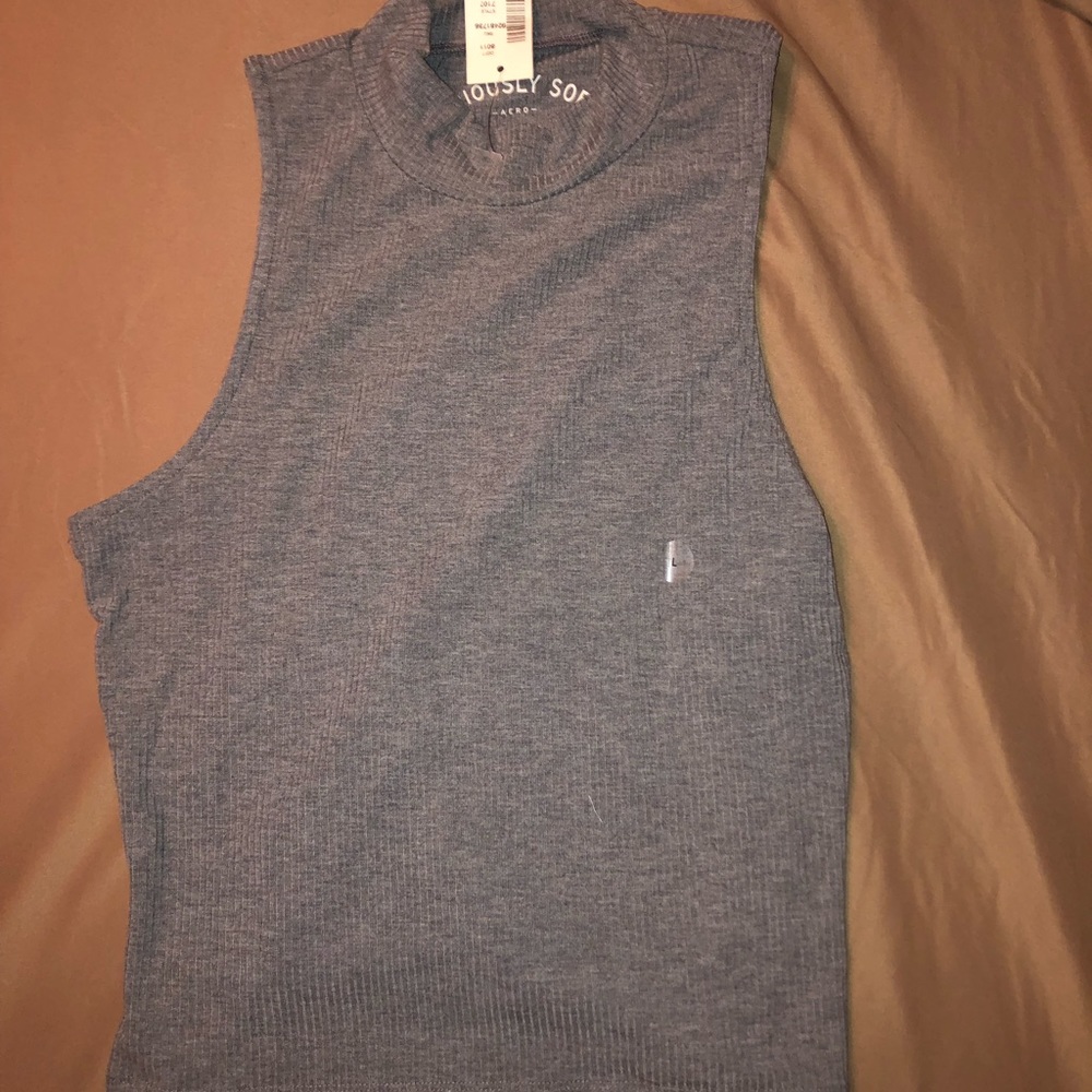 Gray , sleeveless mock turtleneck top NWT